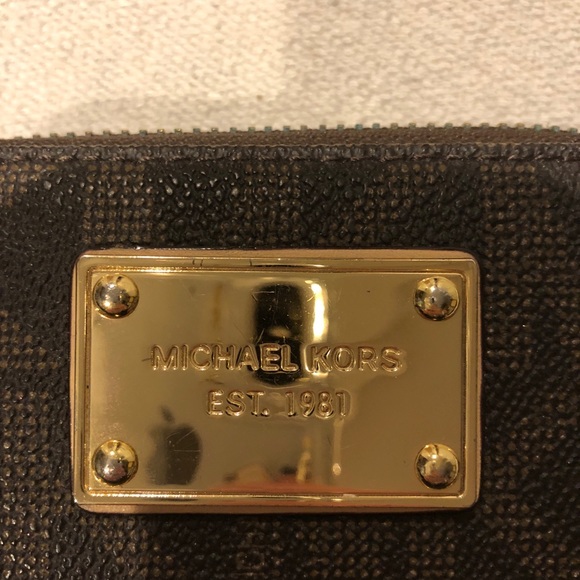 🛑SOLD Auth Michael Kors wallet - Picture 2 of 3